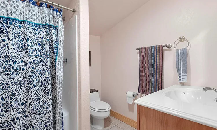 The Hearth - Private Space / Shared Bathroom